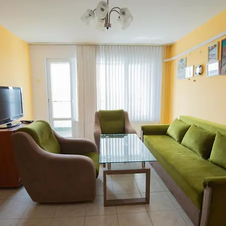 One-bedroom Flat Close To The Sea Garden By Flat Mаnаger