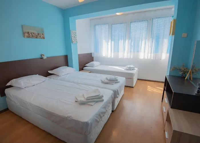 One-bedroom Flat Close To The Sea Garden By Flat Mаnаger