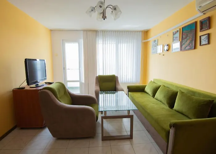 One-bedroom Flat Close To The Sea Garden By Flat Mаnаger